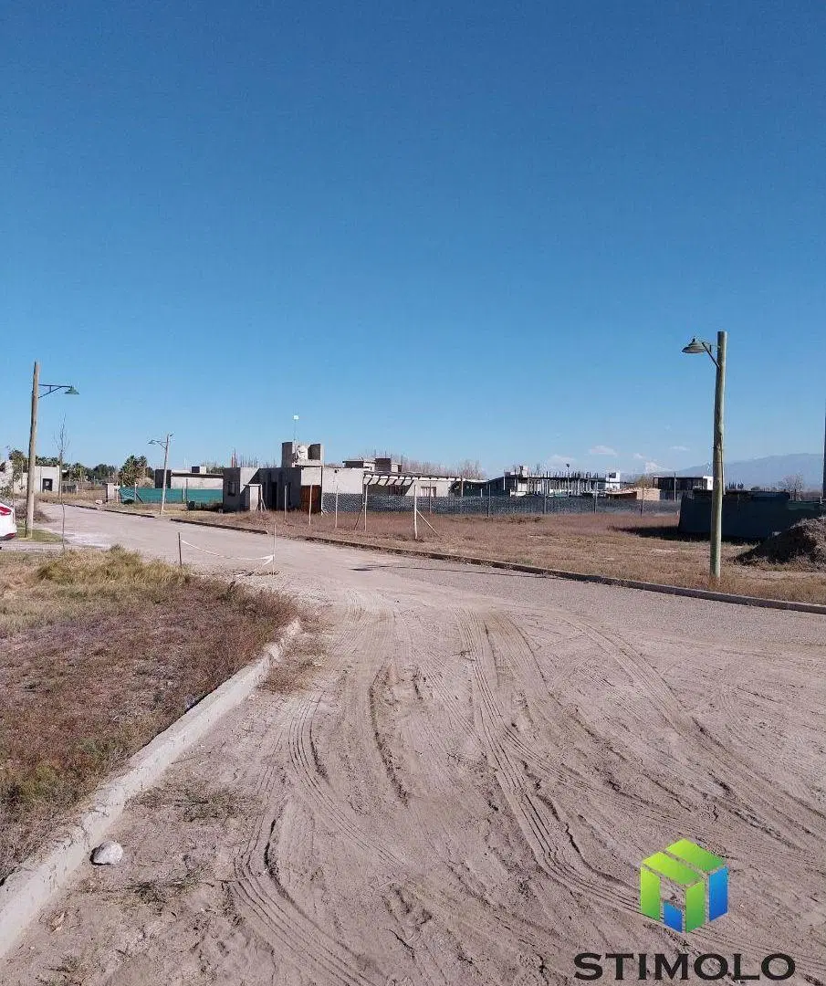 VENDO LOTE EN BARRIO PRIVADO EN GUAYMALLEN 4