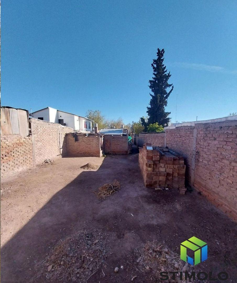 Foto de VENTA DE LOTE INTERNO DE 205 M2 A METROS DE PASO DE LOS ANDES DE GODOY, imagen 1