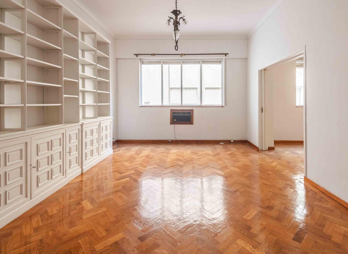 VENTA de departamento de 4 ambientes en Barrio Norte