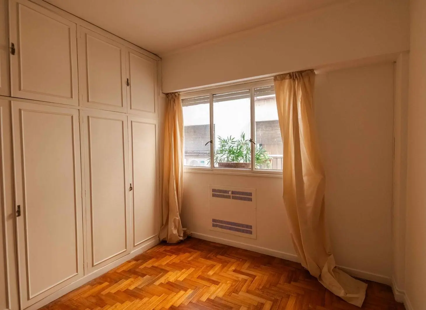 ALQUILER de departamento de 2 ambientes en Barrio Norte. Apto profesional. Zona Universidades. 8