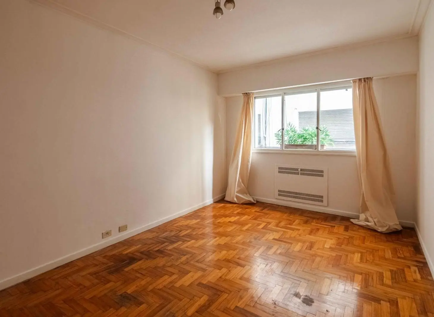ALQUILER de departamento de 2 ambientes en Barrio Norte 3