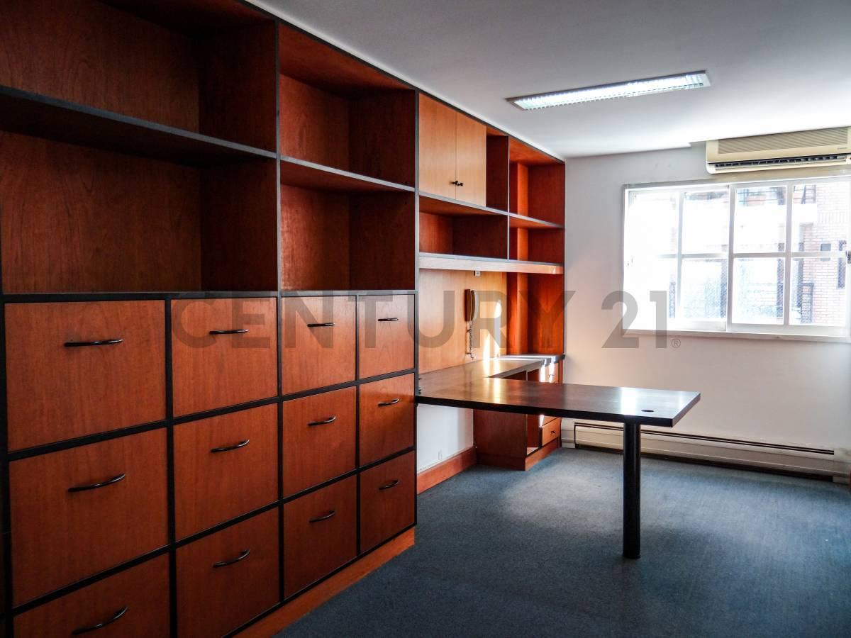 Foto de ALQUILER OFICINAS EN DUPLEX 182 m² INCLUYE 2 COCHERAS, imagen 2