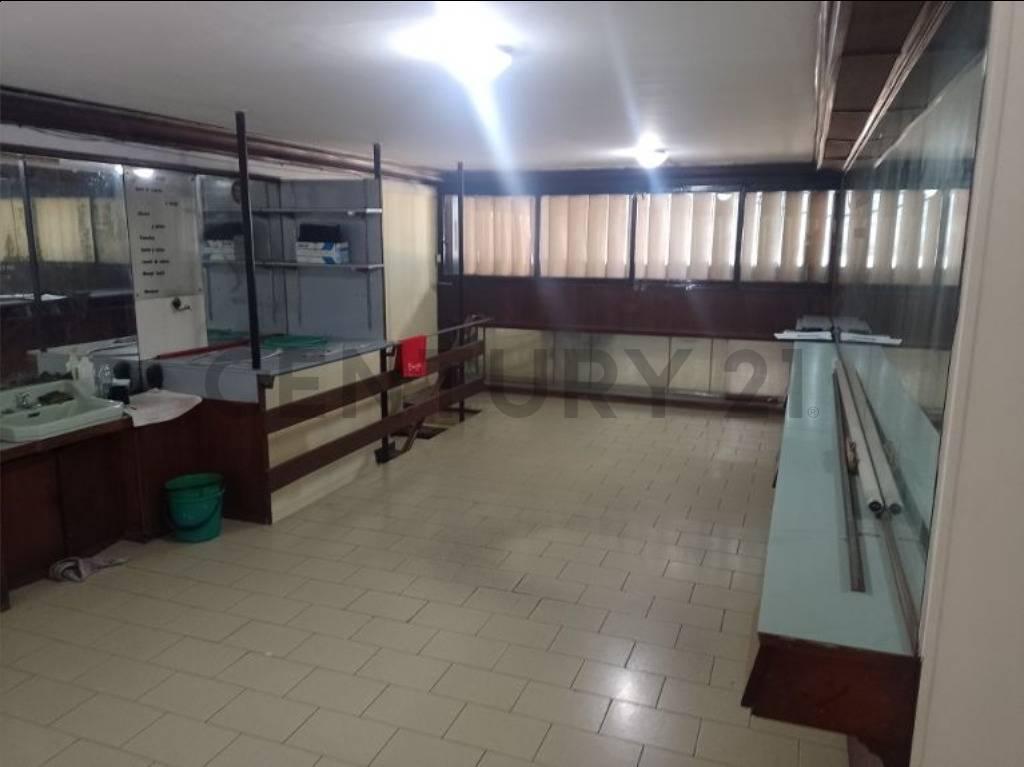Foto de ALQUILER LOCAL COMERCIAL EN TALCAHUANO AL 900 EN TRIBUNALES CABA, imagen 3