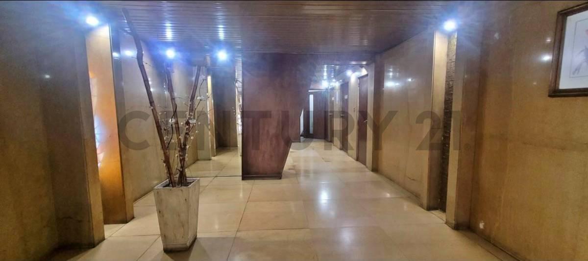 Foto de VENTA DE DEPARTAMENTO DE DOS AMBIENTES CON COCHERA EN BALVANERA, imagen 1