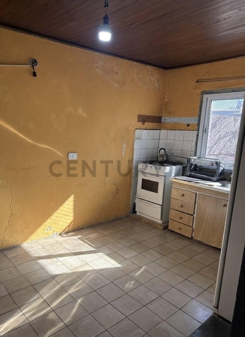 Foto de Casa quinta de 1327 M2 con casa a refaccionar en Mercedes ¡OPORTUNIDAD!, imagen 5