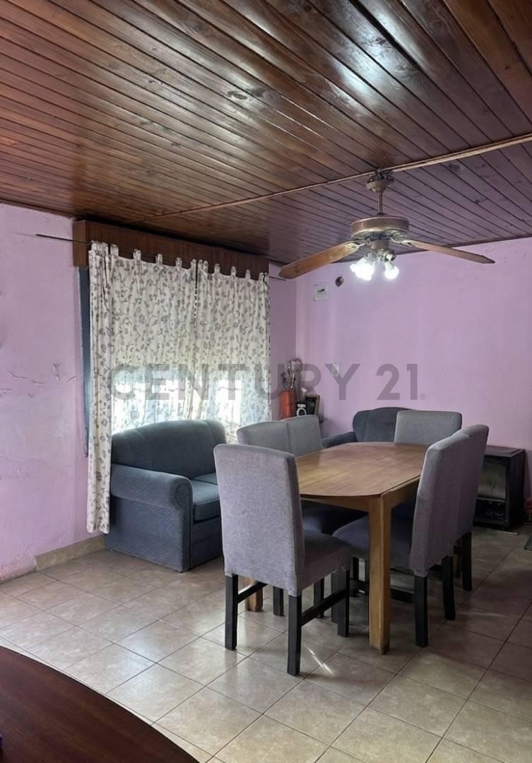 Foto de Casa quinta de 1327 M2 con casa a refaccionar en Mercedes ¡OPORTUNIDAD!, imagen 4
