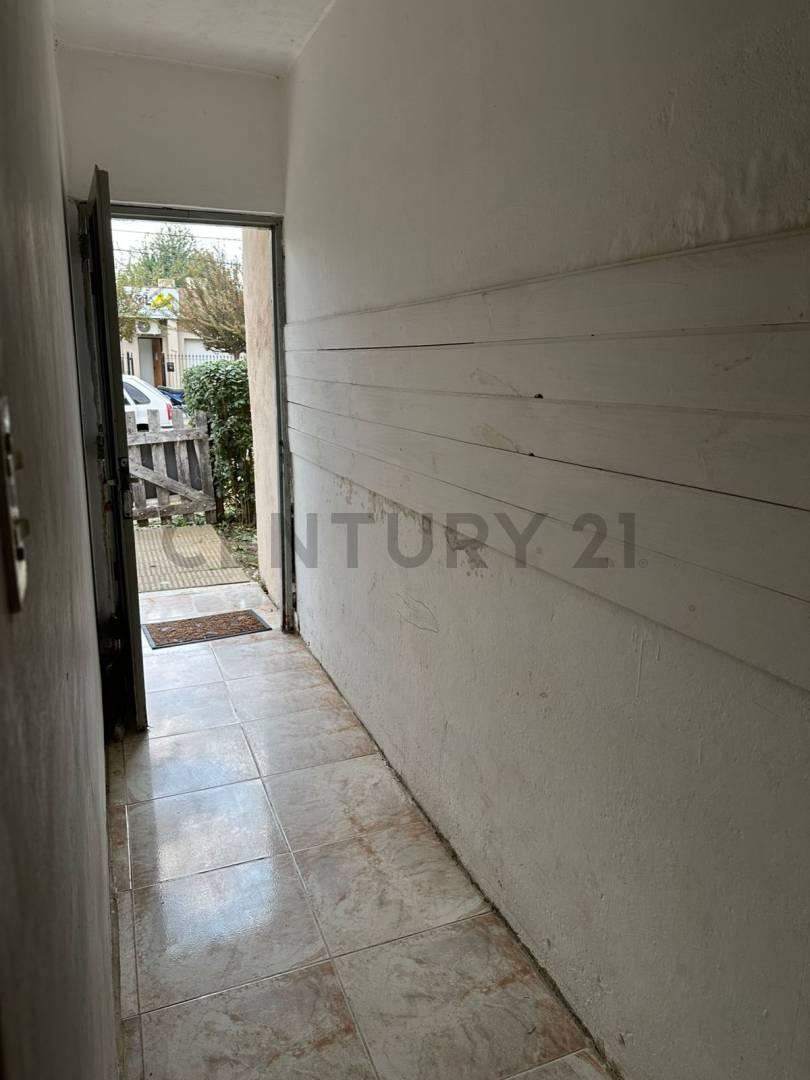 Foto de VENTA CASA. 3 AMB GENERAL LAS HERAS, BUENOS AIRES., imagen 2