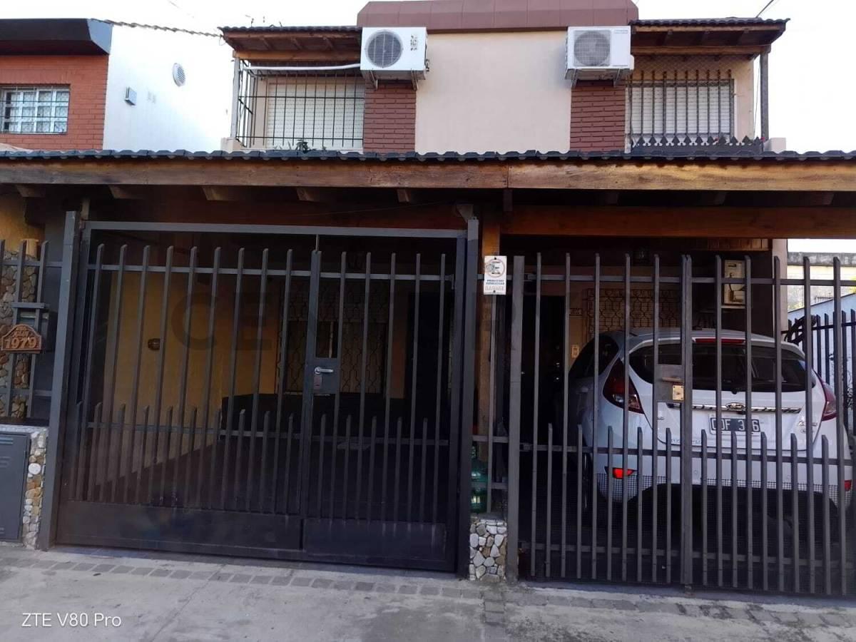 Foto de PH Dúplex en Venta 3 Ambientes en Haedo Norte - Apto Crédito Cochera, imagen 2