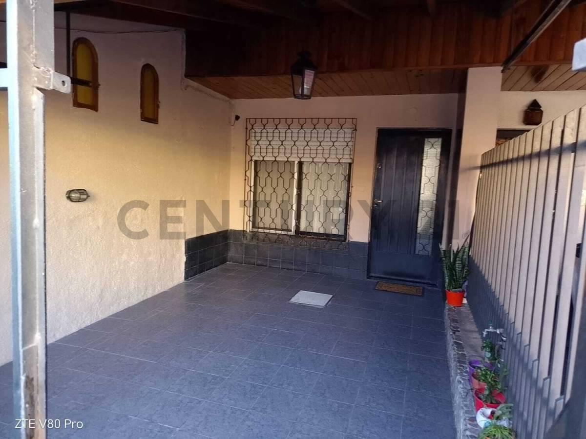 Foto de PH Dúplex en Venta 3 Ambientes en Haedo Norte - Apto Crédito Cochera, imagen 1