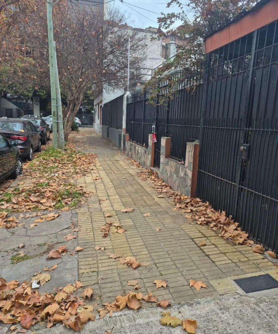 Foto de CASA con LOTE Propio (A Demoler) - Planos Aprobados Para 170m2, imagen 3