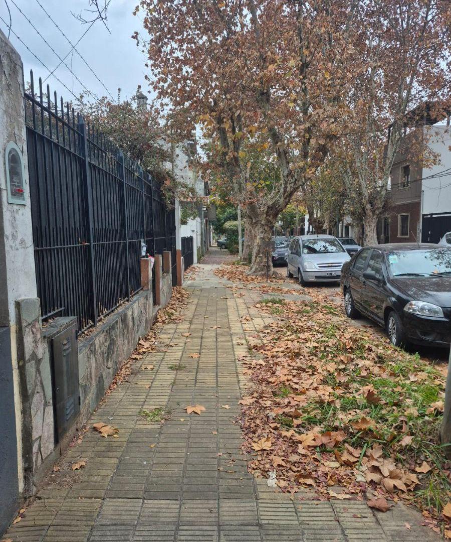 Foto de CASA con LOTE Propio (A Demoler) - Planos Aprobados Para 170m2, imagen 4