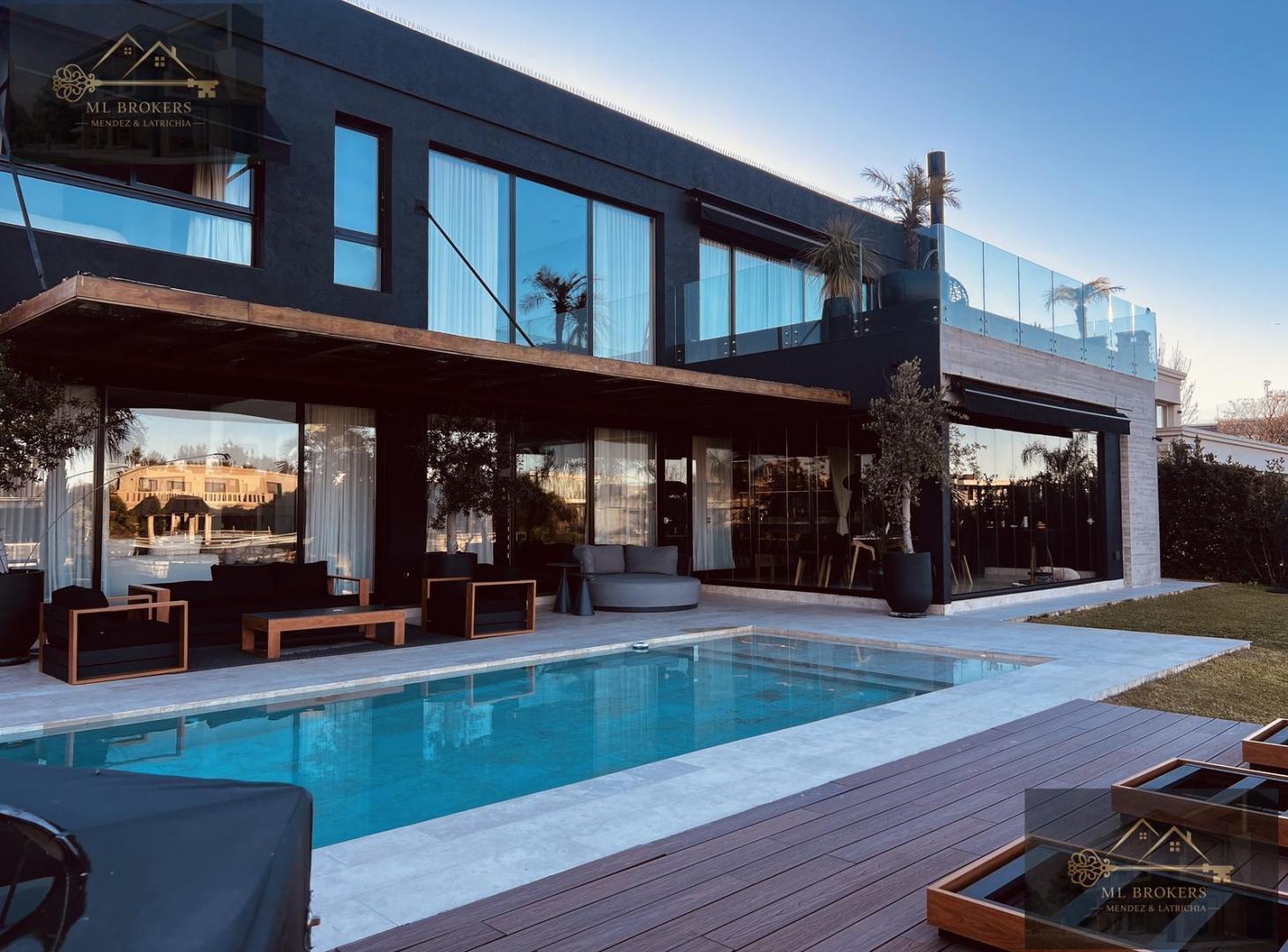 Foto de Venta casa a la laguna con ascensor en Albanueva, Nordelta, imagen 1