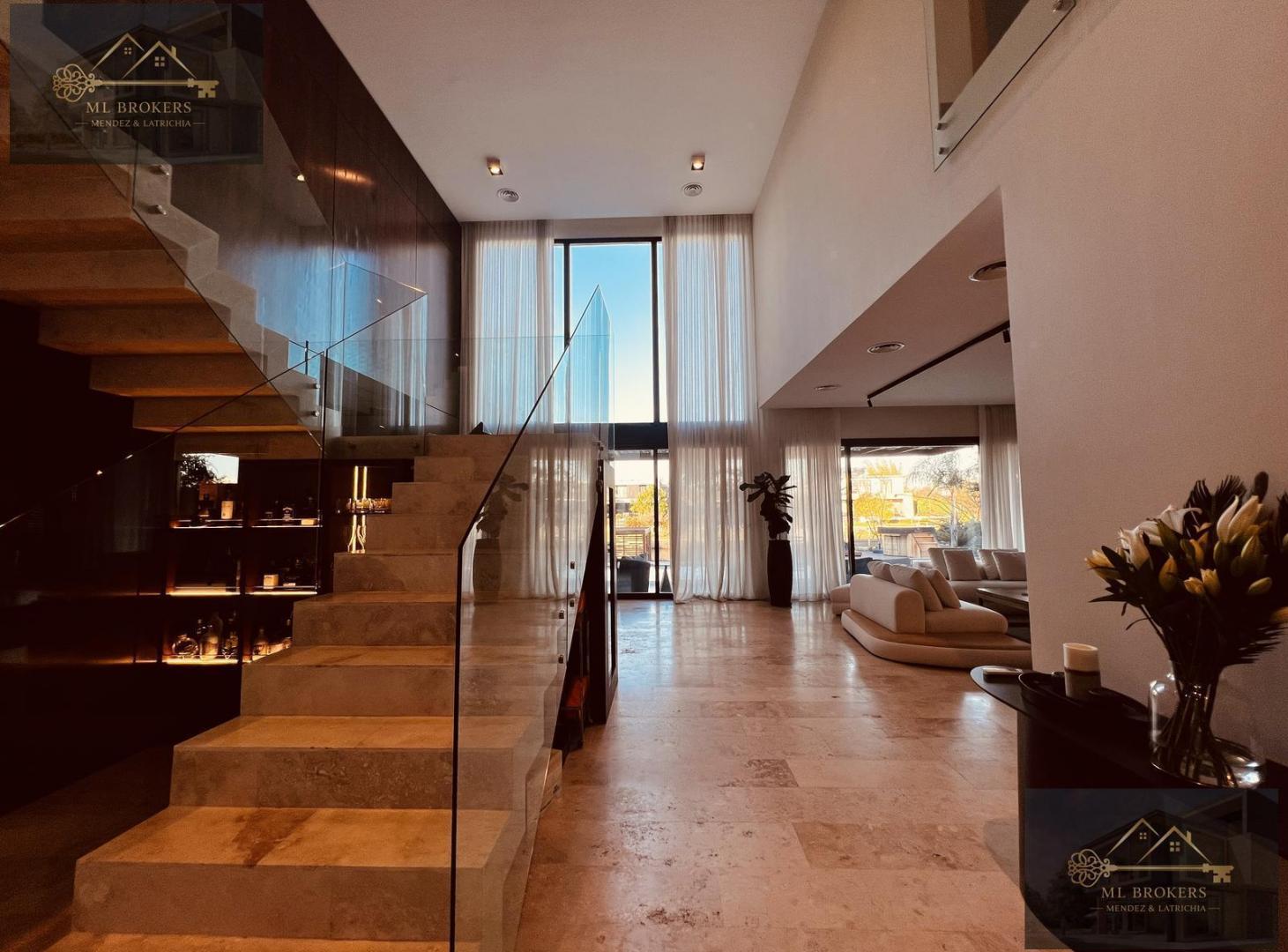 Foto de Venta casa a la laguna con ascensor en Albanueva, Nordelta, imagen 5