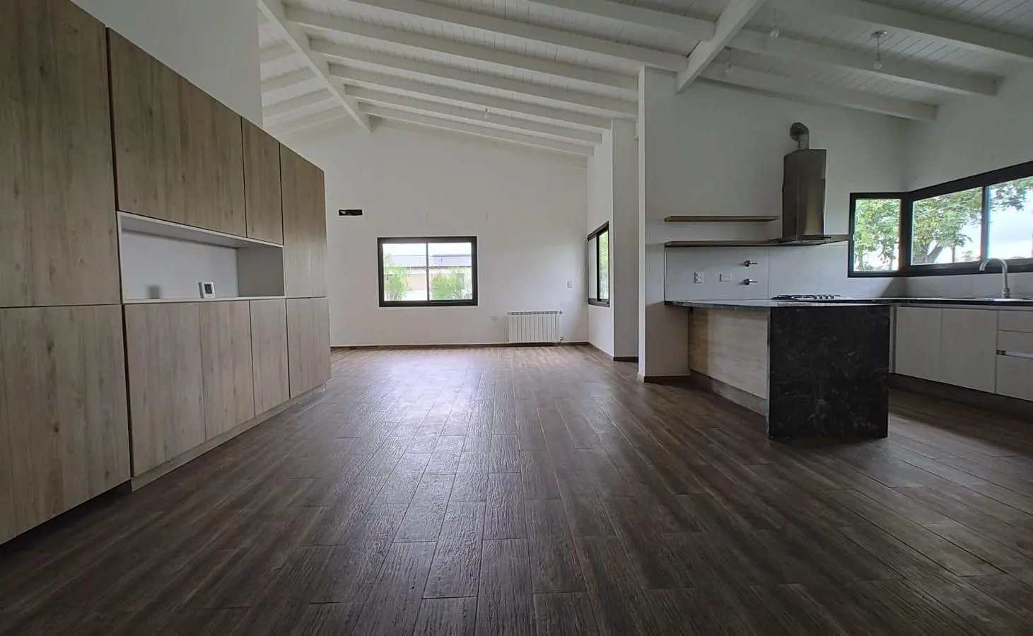 Hermosa Casa en Chacras de la Villa! 1