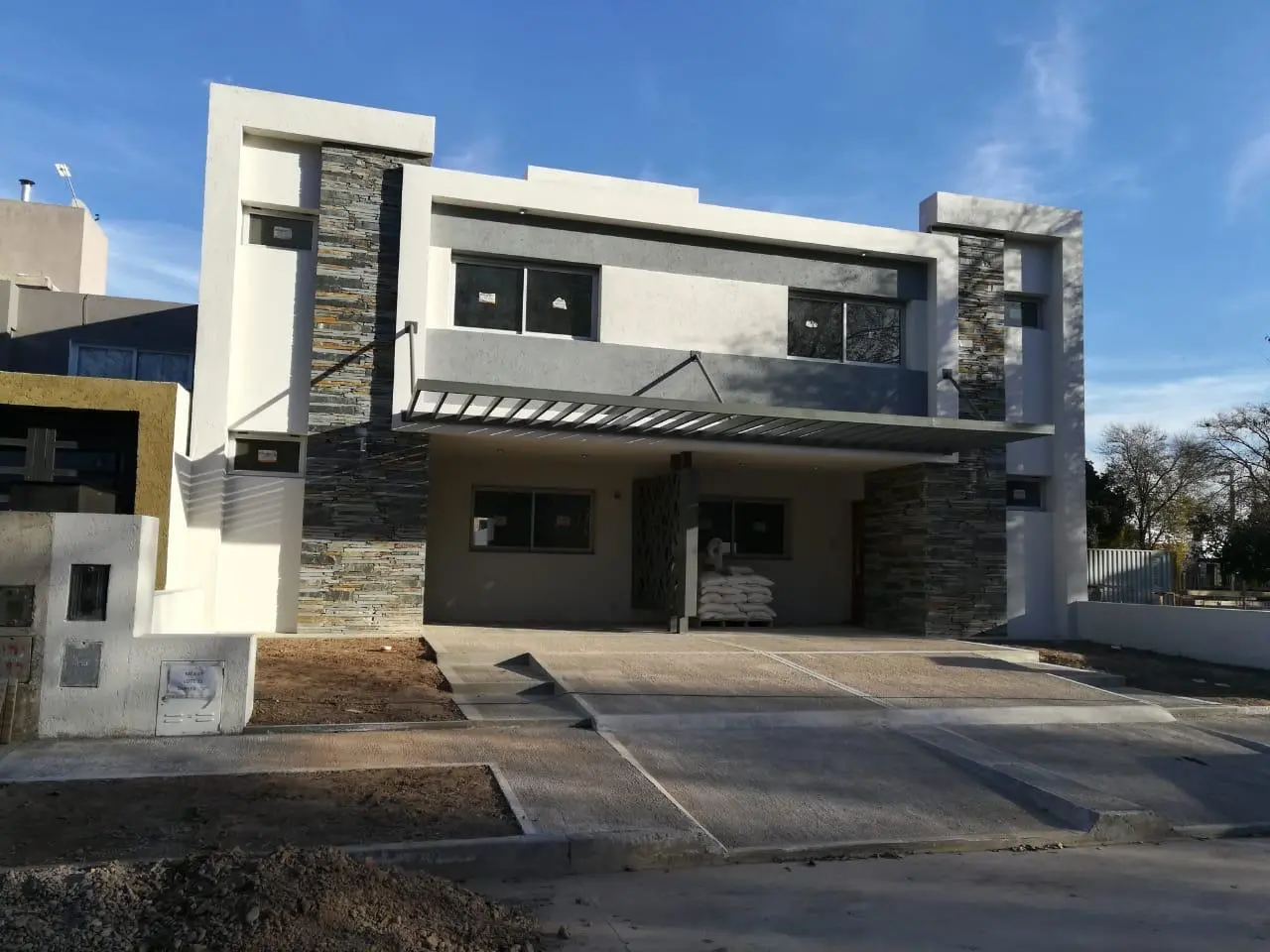 Excelente oportunidad DUPLEX en Chacras del Sur!! 1