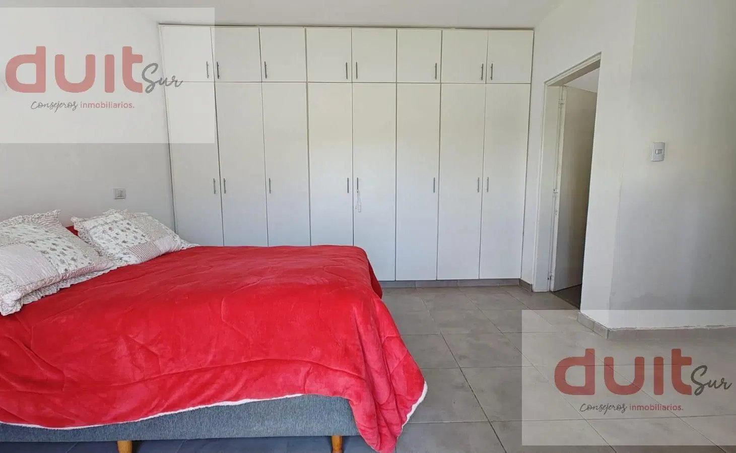 Espectacular casa EN UNA SOLA PLANTA en Claros del Bosque, RECIBE MENOR!! 5