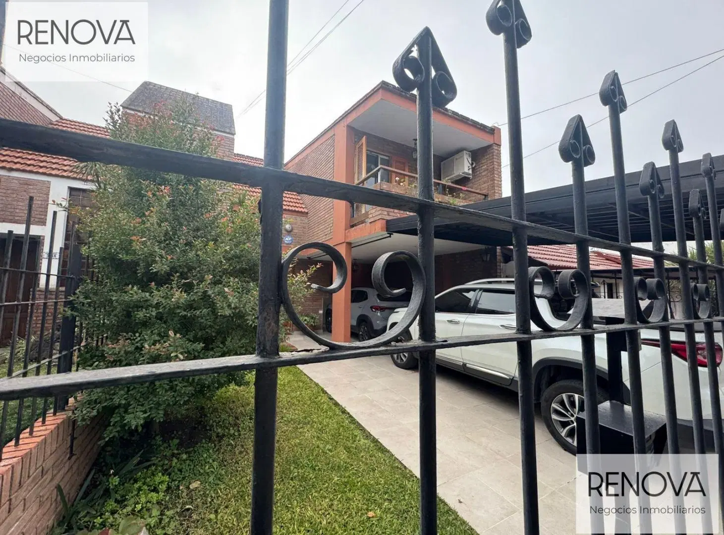 Excelente casa en alquiler en Barrio URCA! 2