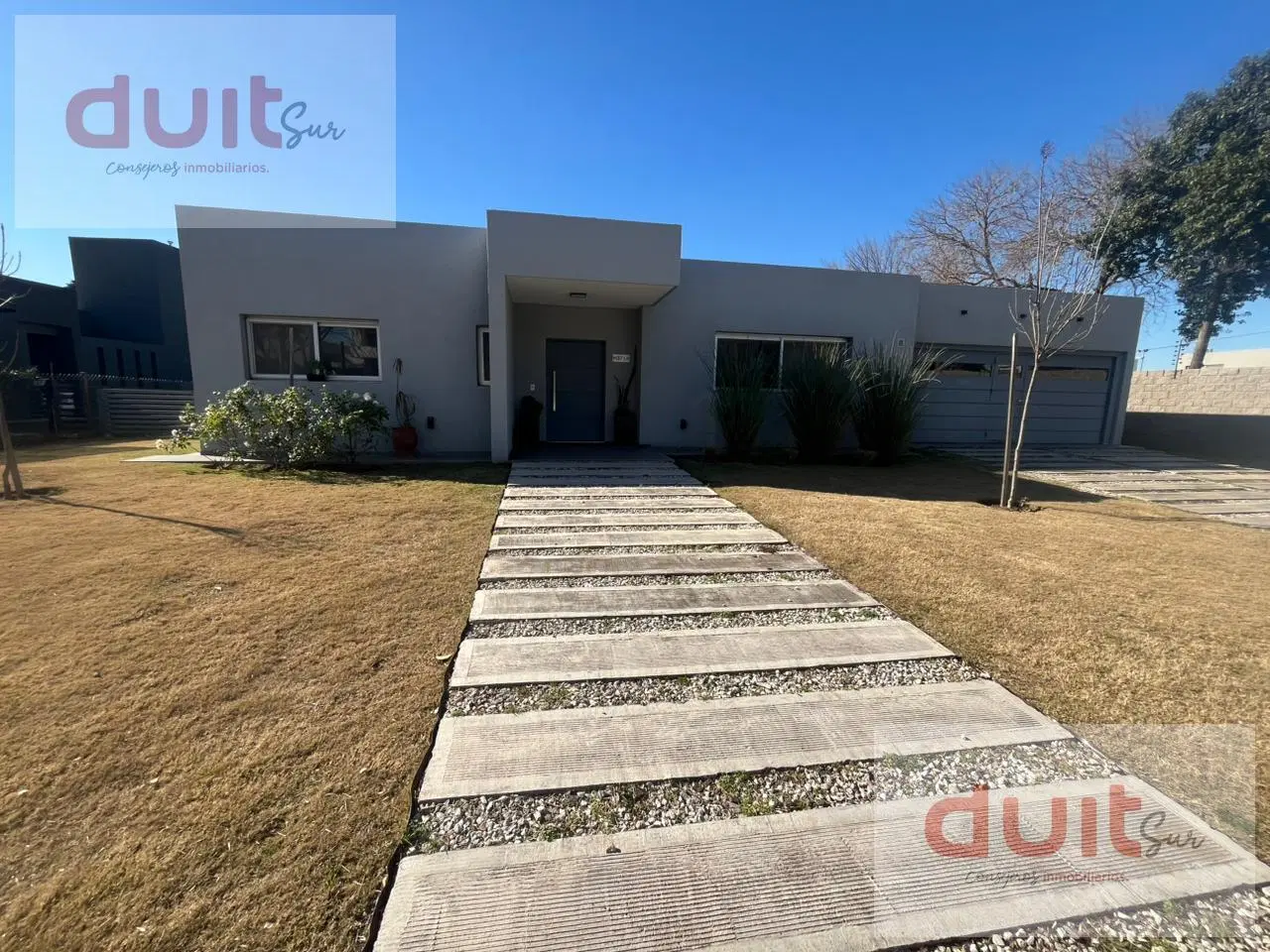 Casa única en Cañuelas Country Golf, uno de los mejores barrio privados de la zona! 2