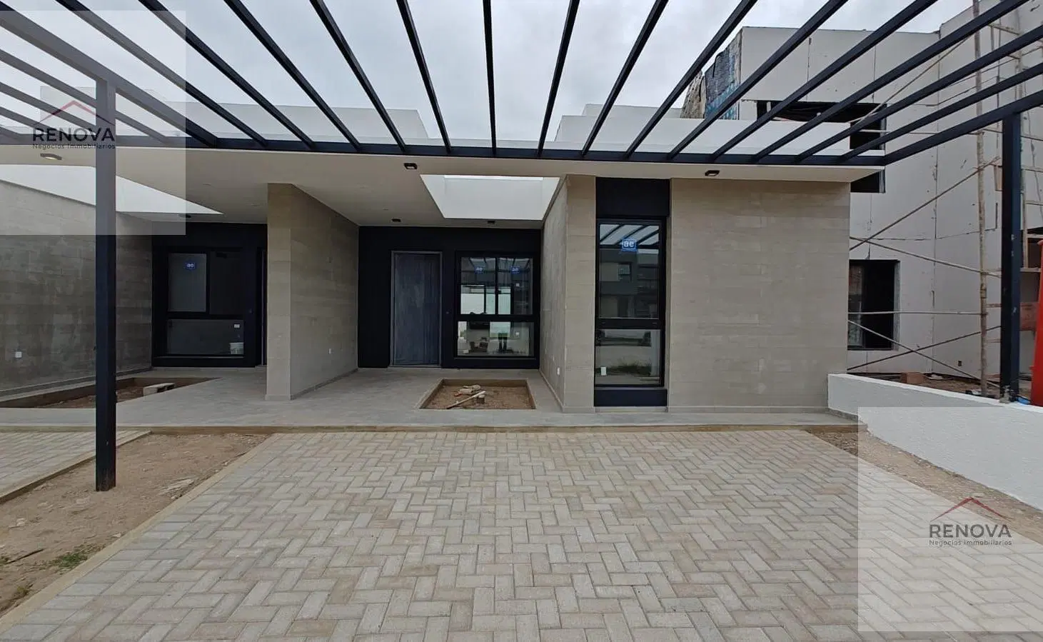 DUPLEX PREMIUM en Solares de Manantiales!! 3