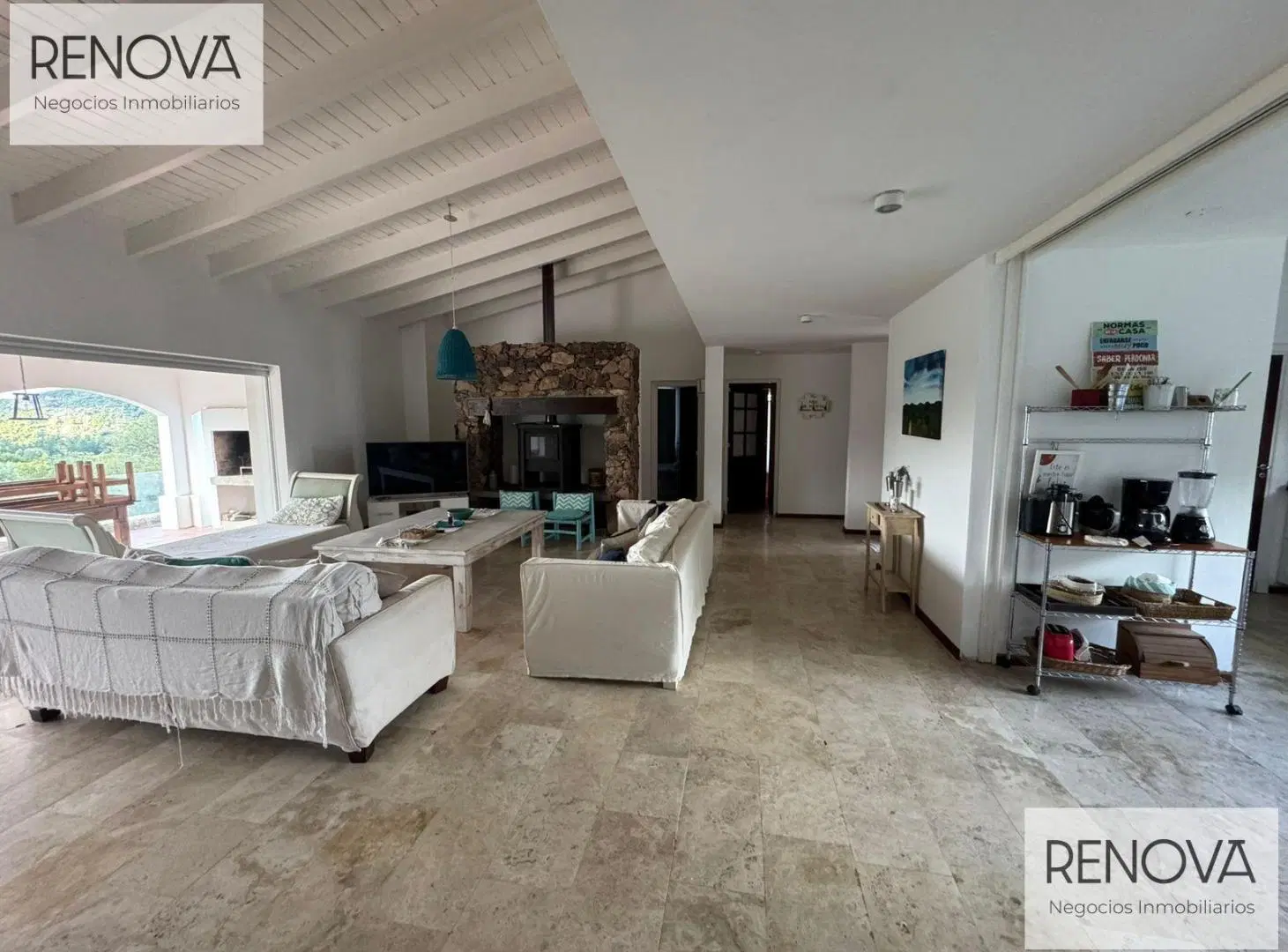Hermosa Casa en Potrerillo de la Larreta de 4 DOR!! 5