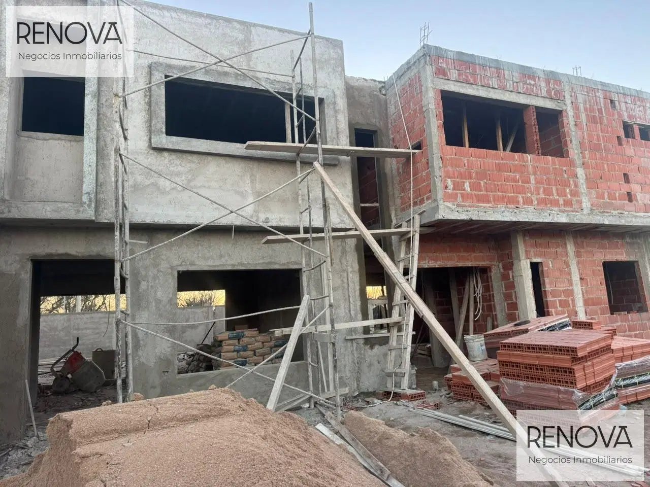 Hermoso DUPLEX DE 3 DOR en Claros del bosque!! posesión en 120 días, RECIBE MENOR. 5