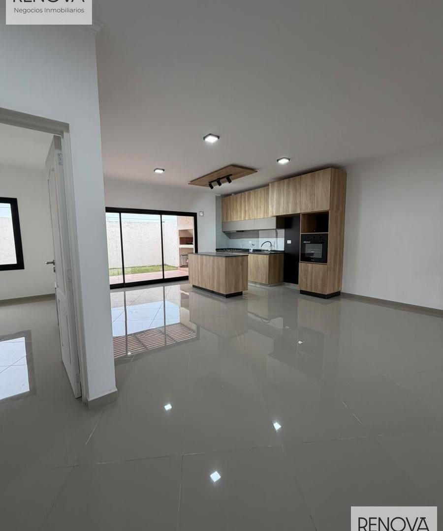 Foto de Hermoso duplex en San Ignacio Village, DE UNA SOLA PLANTA!, imagen 3