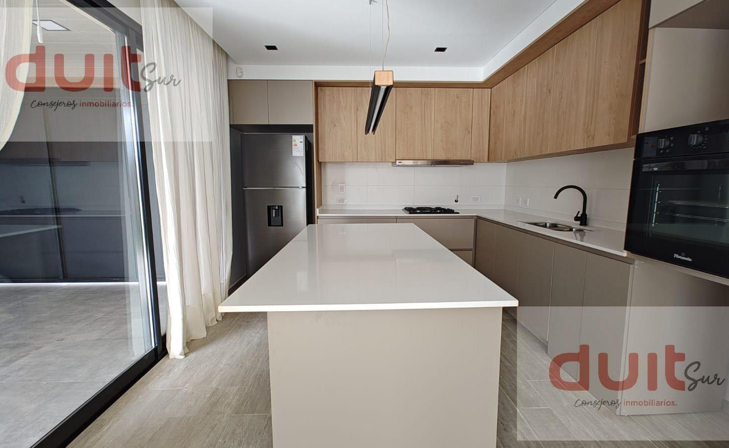 Foto de Espectacular casa en venta -180M2 CUBIERTOS en QUEBRADAS DE MANANTIALES!, imagen 3