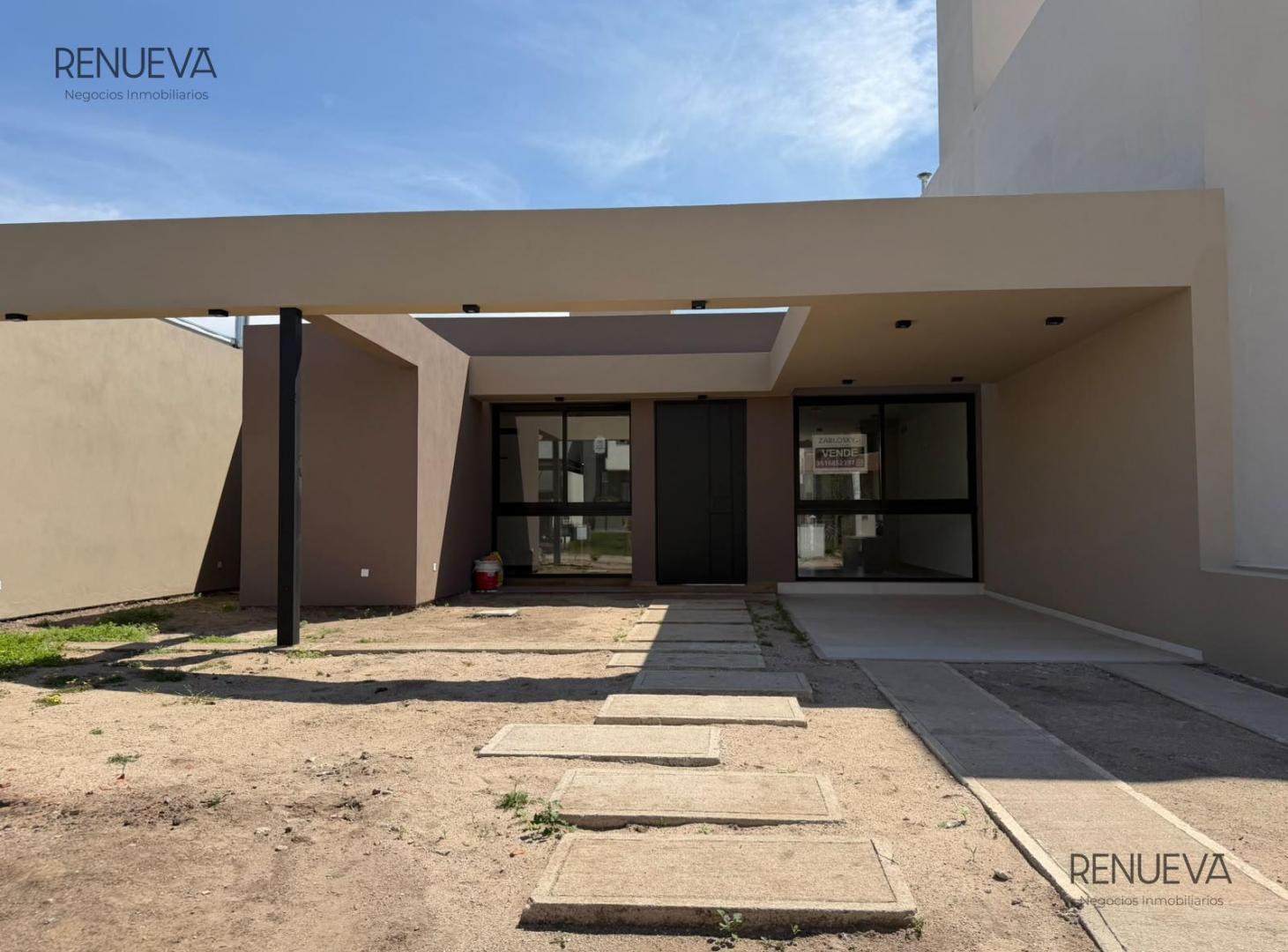 Foto de Hermosa casa en Docta Malagueño! GRAN OPORTUNIDAD., imagen 1
