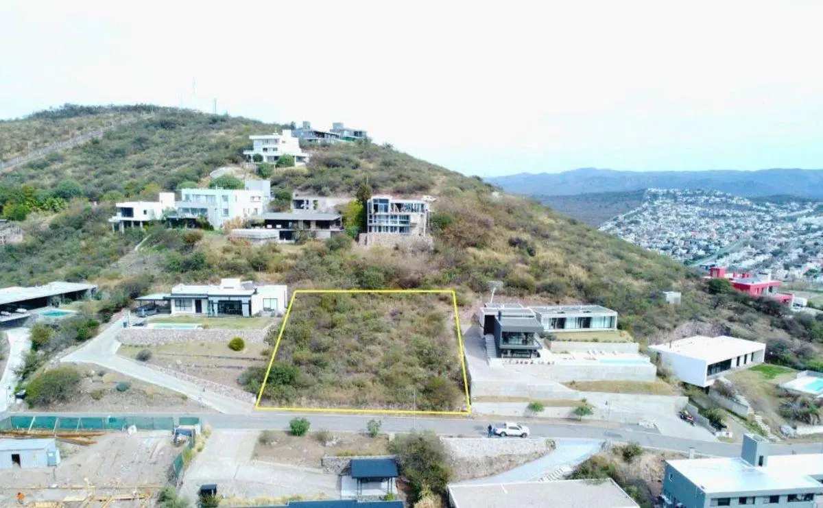 VENDO LOTE DE TERRENO EN LA CUESTA 1