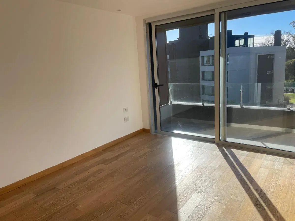 Departamento de 180 m² con 3 dormitorios en alquiler en Villa Belgrano 5