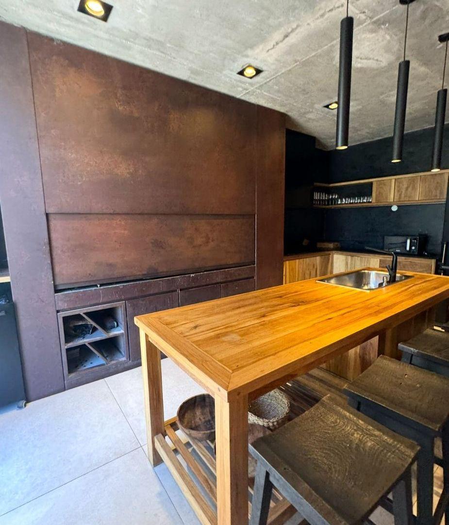 Foto de Departamento de 180 m² con 3 dormitorios en alquiler en Villa Belgrano, imagen 1
