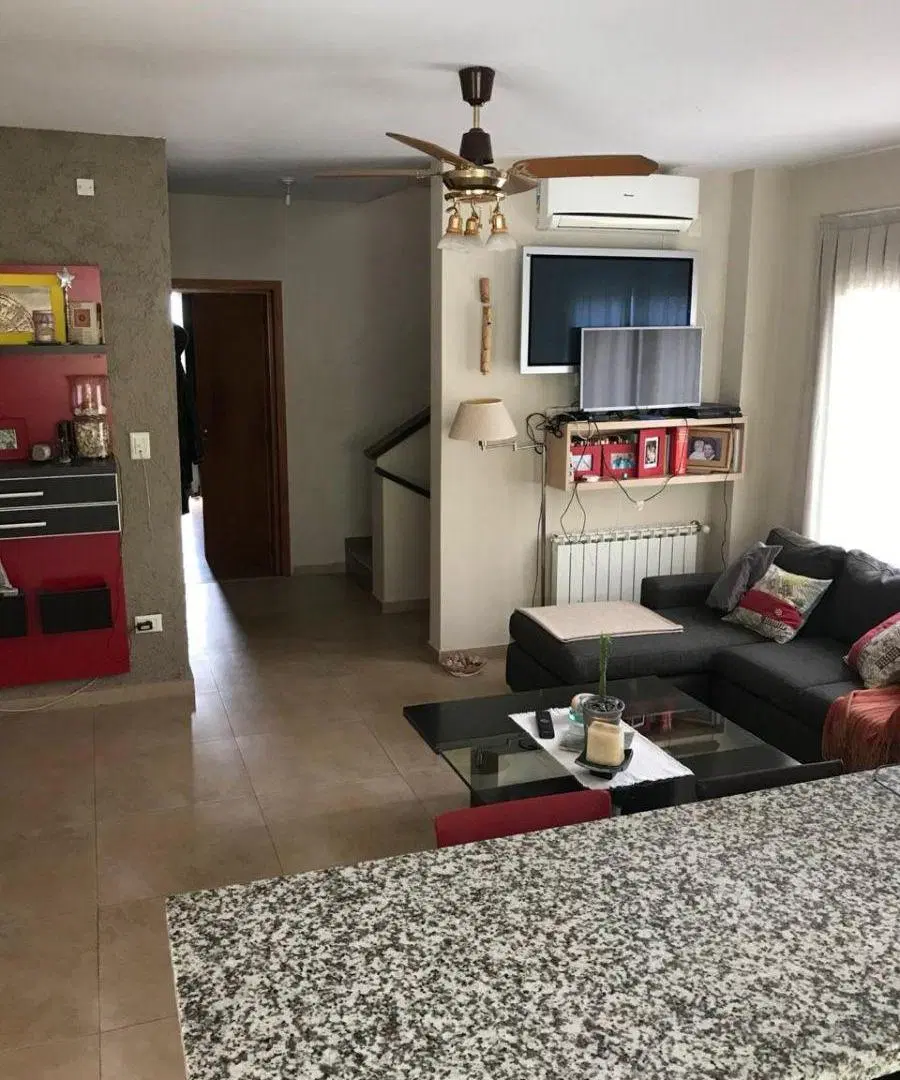 Casa en venta en La Rufina , 4 dormitorios, 8