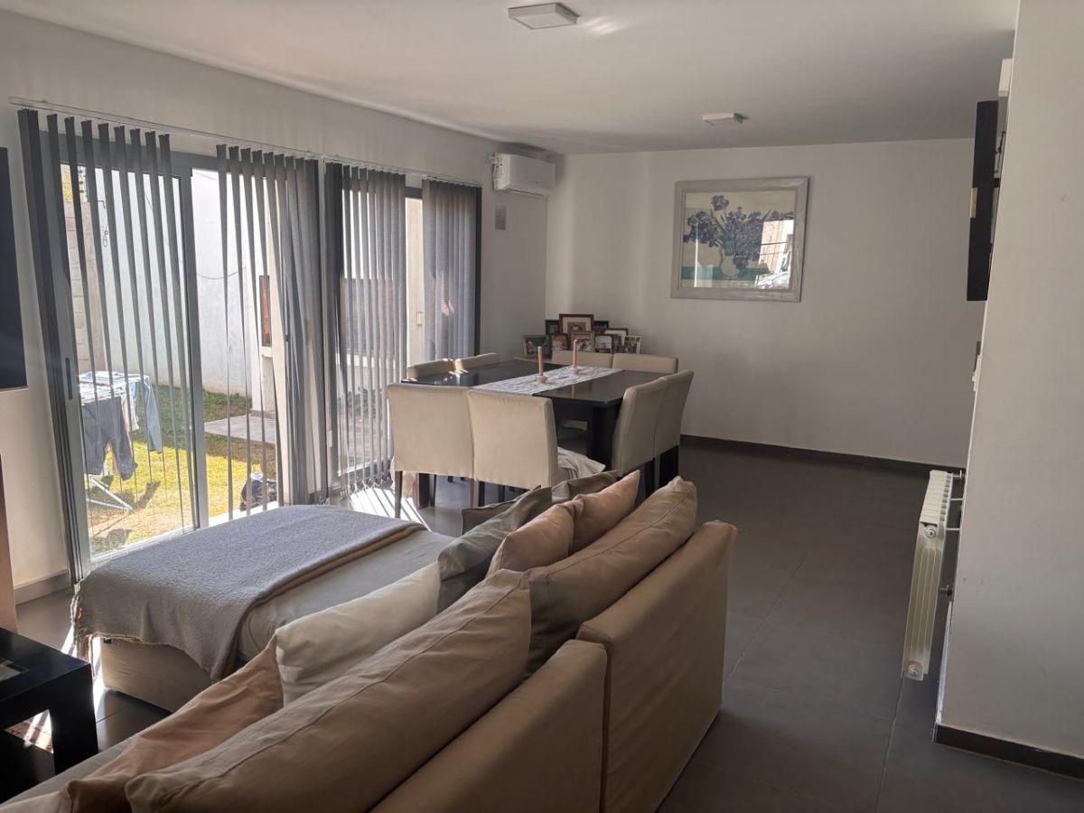 Foto de Duplex de 120 m² con 3 habitaciones en alquiler en Cuesta Colorada, imagen 2