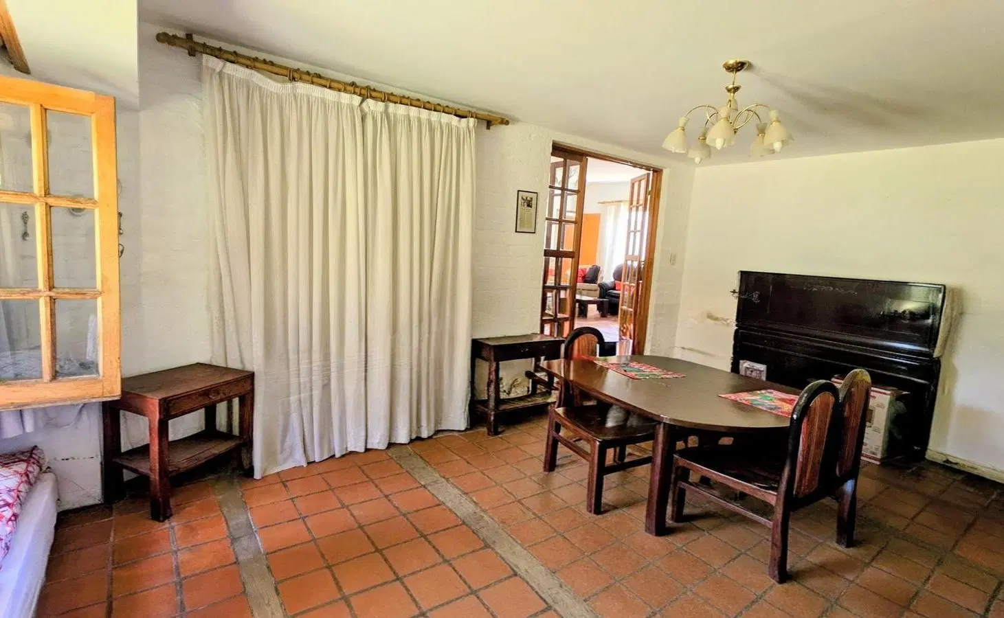 VENTA CASA EN BARRIO HUERTO DEL SOL 3 DORMITORIOS 8
