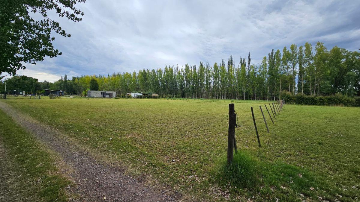 Lote en venta de 2471,88 m2 en Las Rosas Country Rural