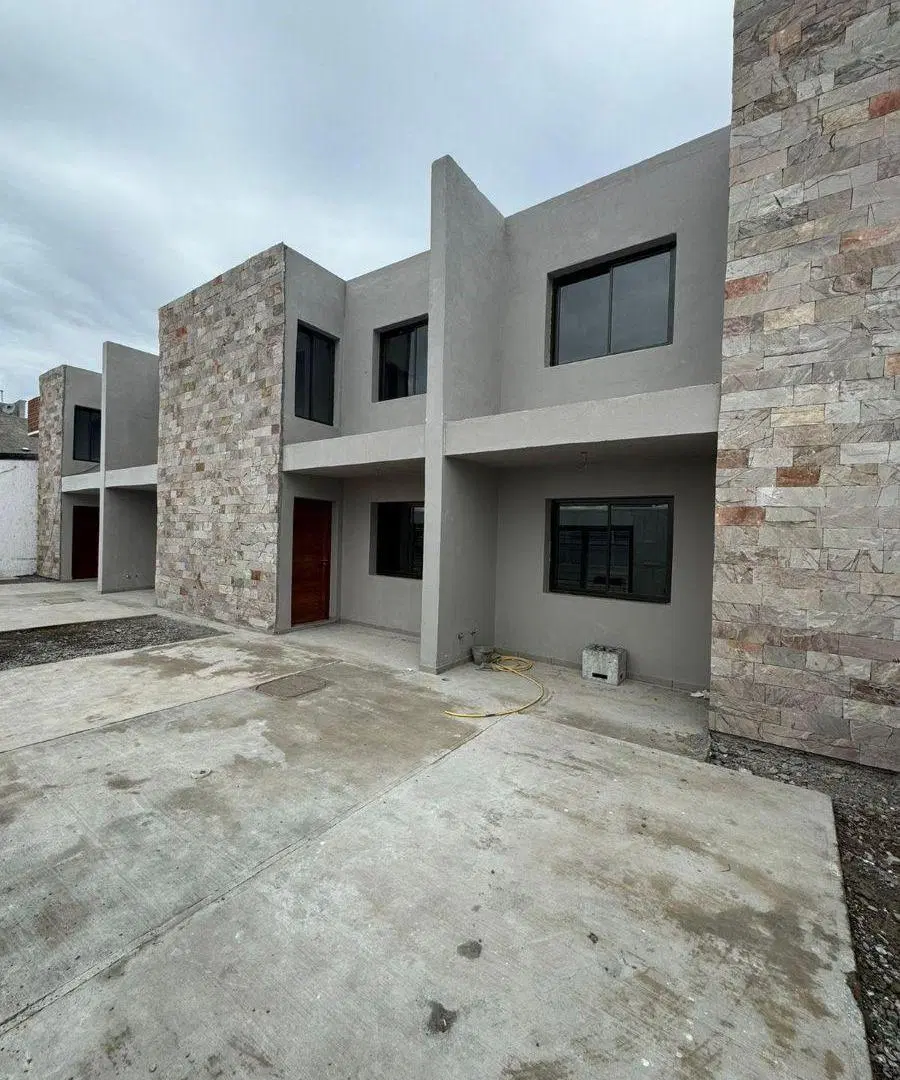 Casa con 100 m² de terreno, 2 dormitorios en venta en Tunuyán 3