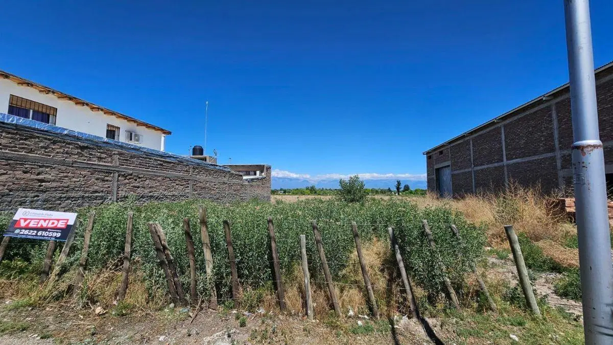 Terreno de 495 m2 en venta en Tunuyán 3