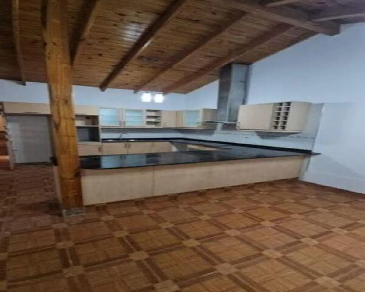 Casa con jardín de 360 m² y 3 dormitorios en venta en San Carlos 4
