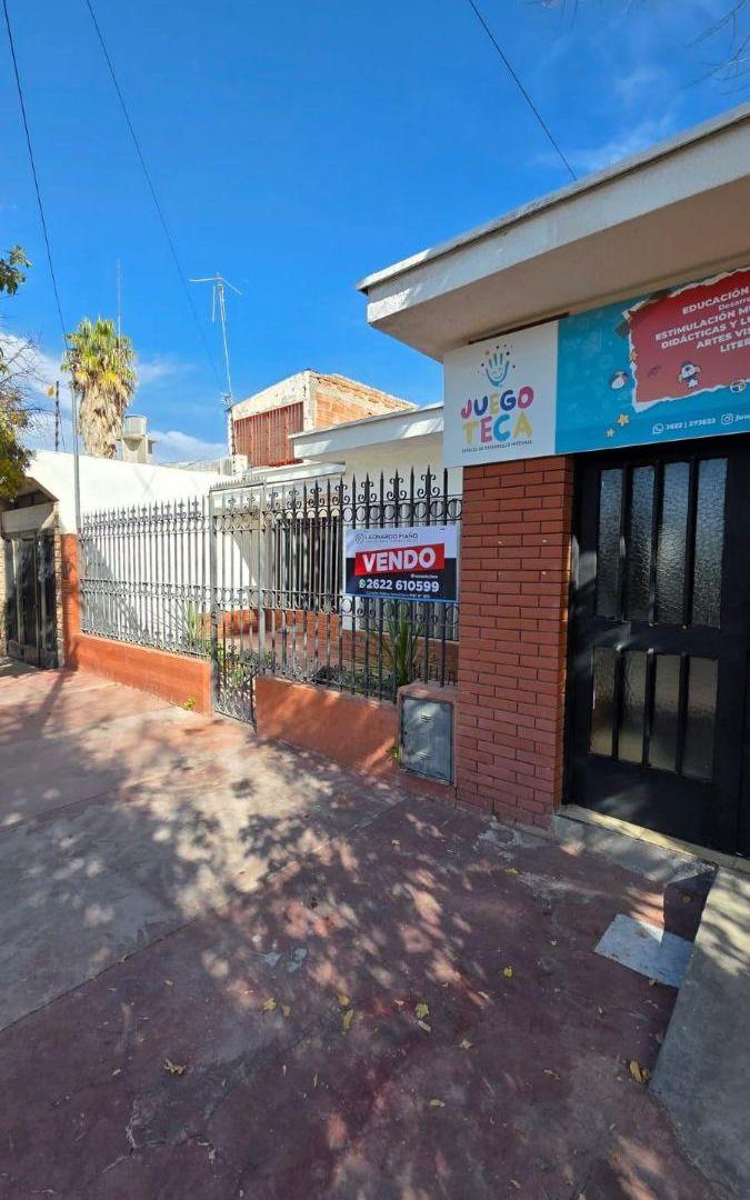 Casa con 300 m² terreno, 2 dormitorios en venta, Tunuyán