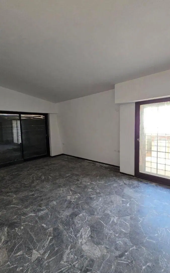 Casa de 195m2 sobre calle San Martín en venta / Tunuyán 2