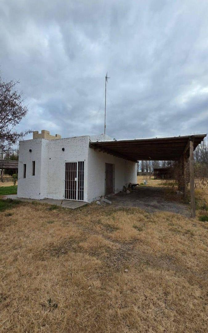 Casa de 2439 m² con 1 dormitorio en venta en San Carlos