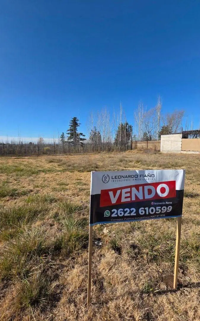 Terreno de 370 m2 en venta en Tunuyán 1