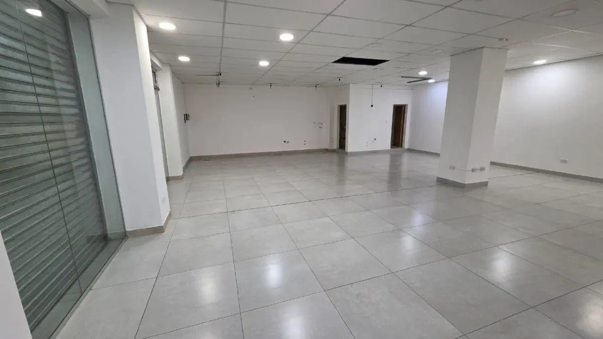 Local de 115 m² en alquiler en Tunuyán 2