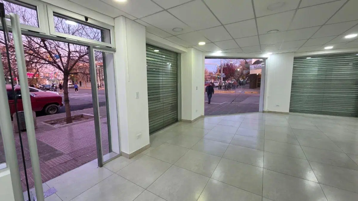 Local de 115 m² en alquiler en Tunuyán 3