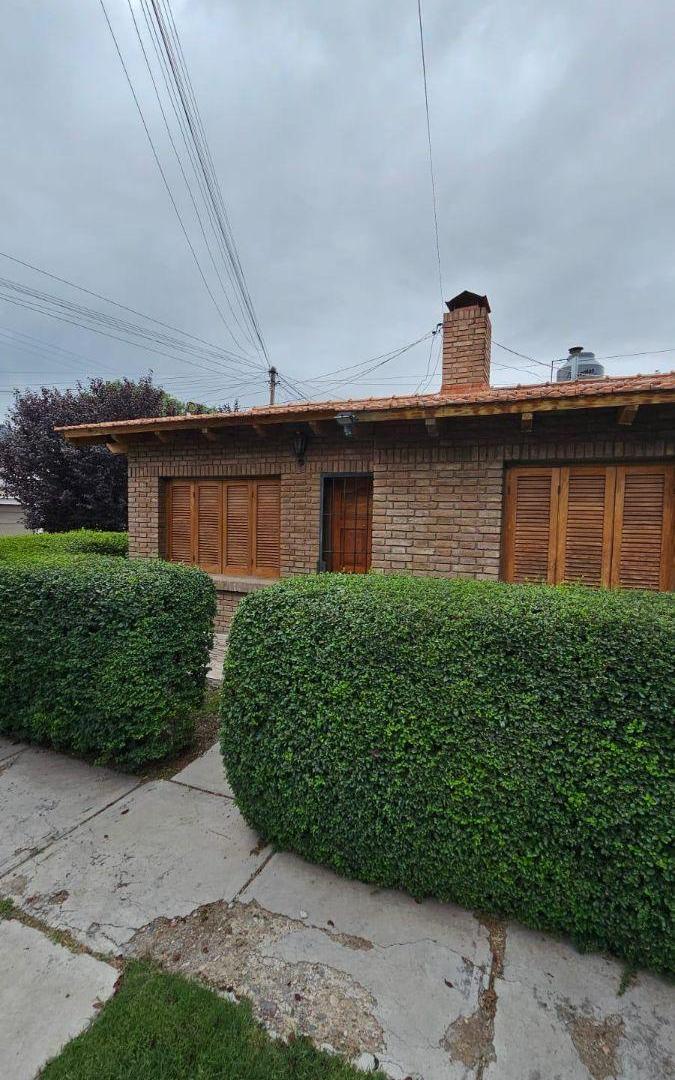 Foto de Casa en venta c/ cochera en Tunuyán, imagen 1