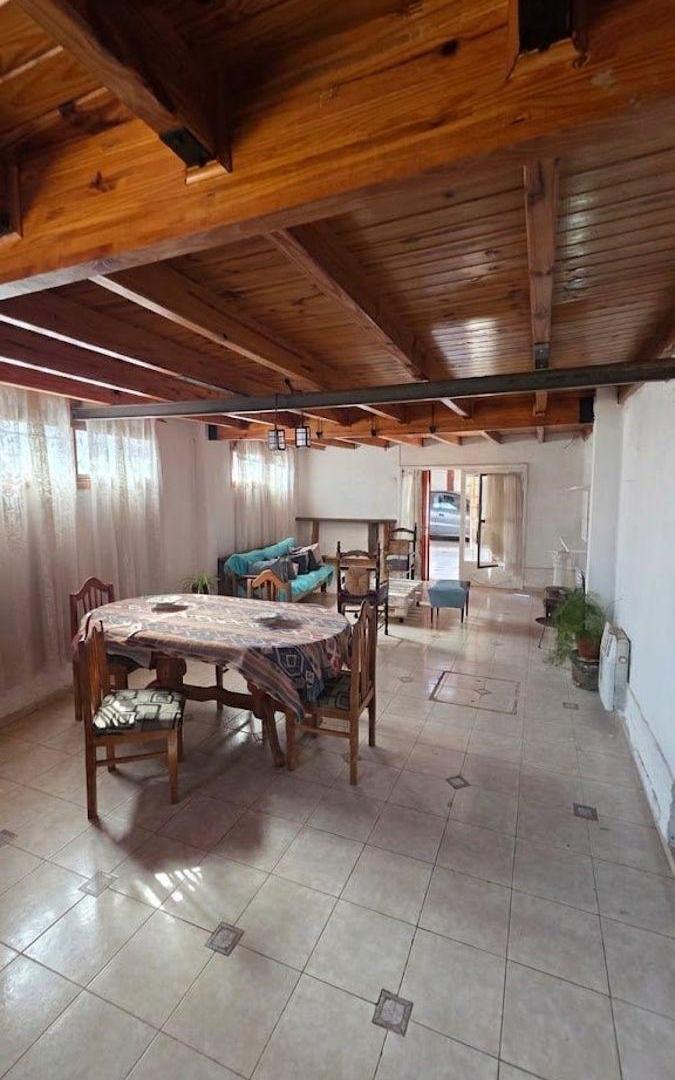 Foto de Casa en venta c/ cochera en Tunuyán, imagen 2