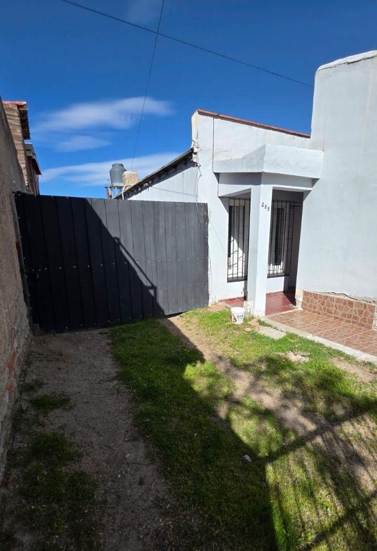 Foto de Casa en venta c/ cochera en Tunuyán, imagen 1
