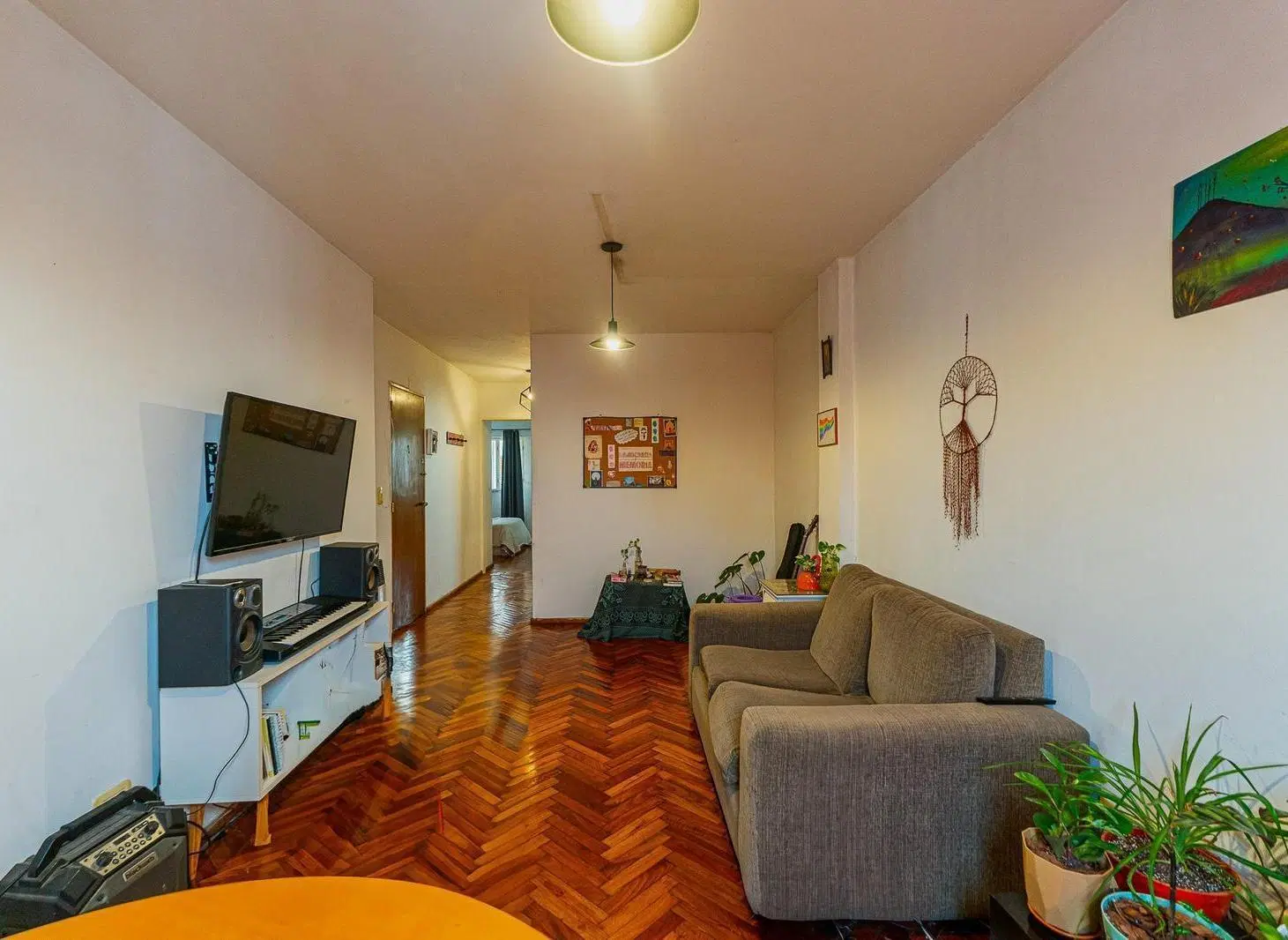 Departamento 2 dormitorios sobre Av. Pellegrini 2