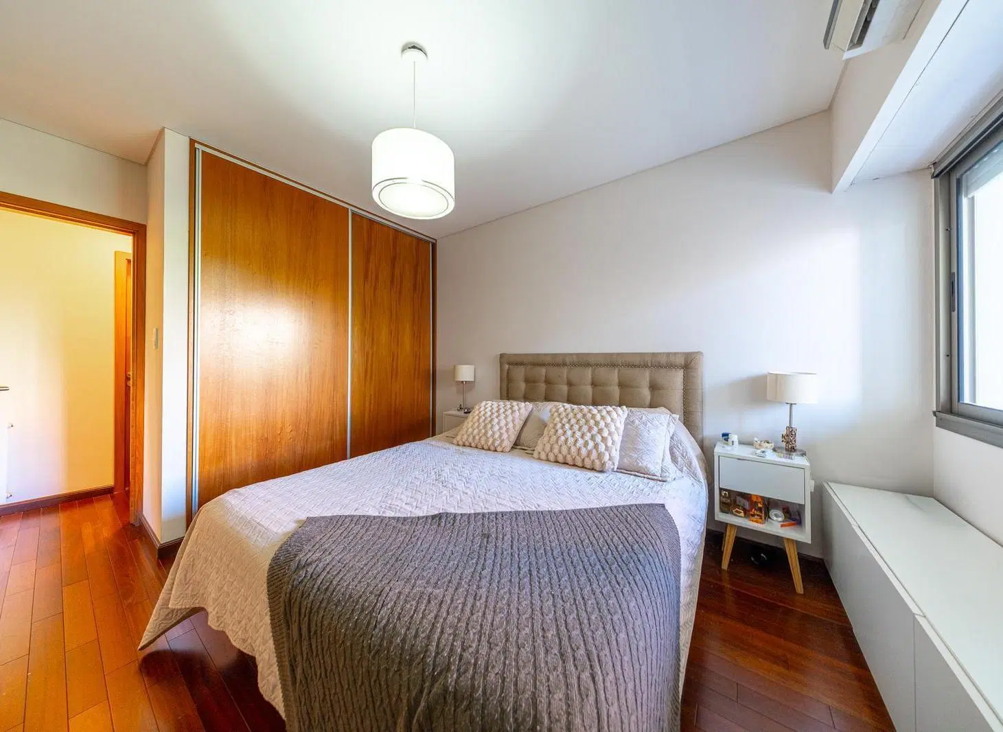 Departamento un dormitorio sobre Av. Pellegrini 5