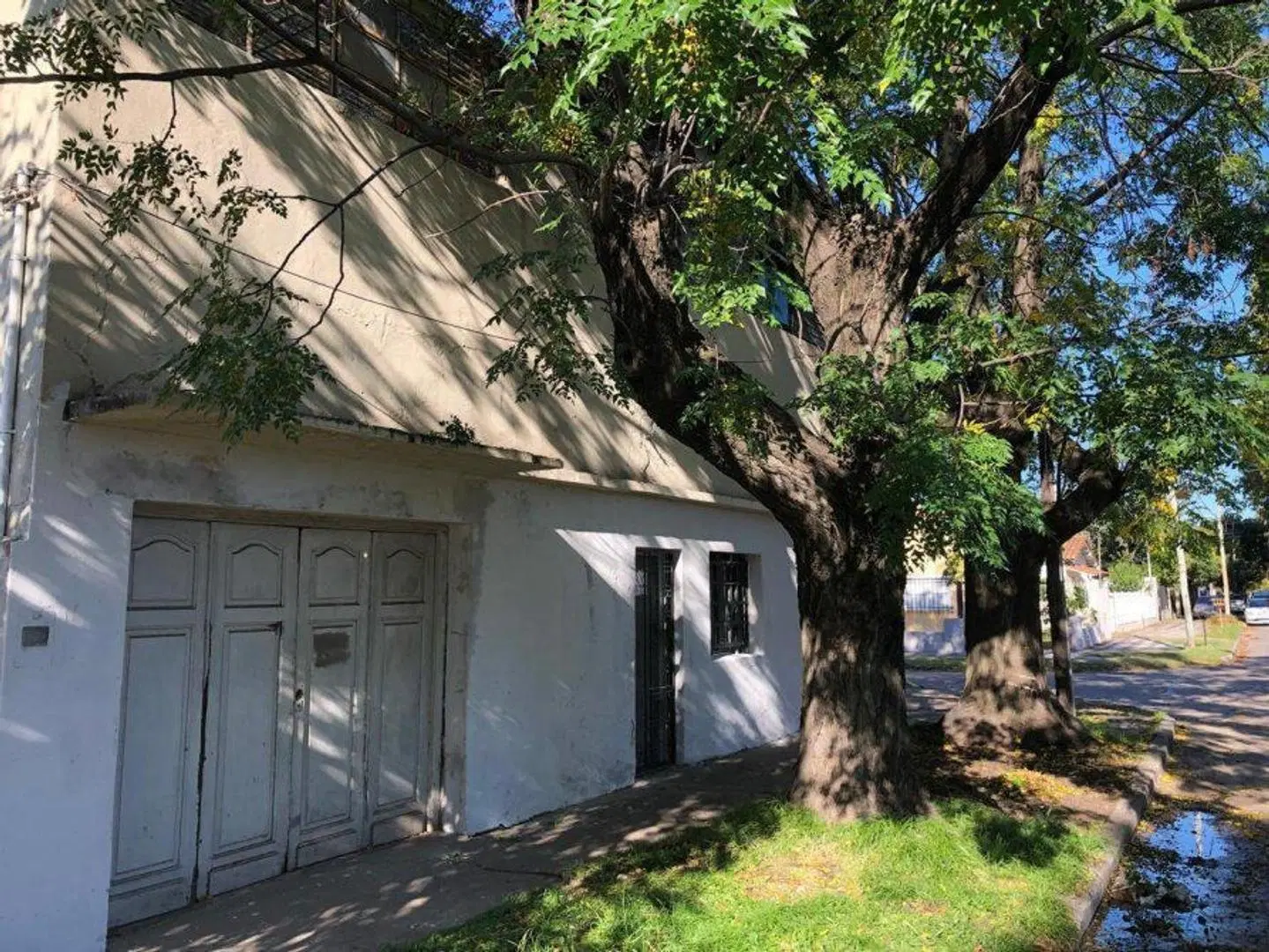 ESQUINA ÚNICA CON CASA, LOCAL, DEPARTAMENTO Y DOBLE COCHERA 2